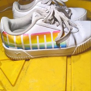 PUMA kids Carina White Fashion Sneaker size 1c